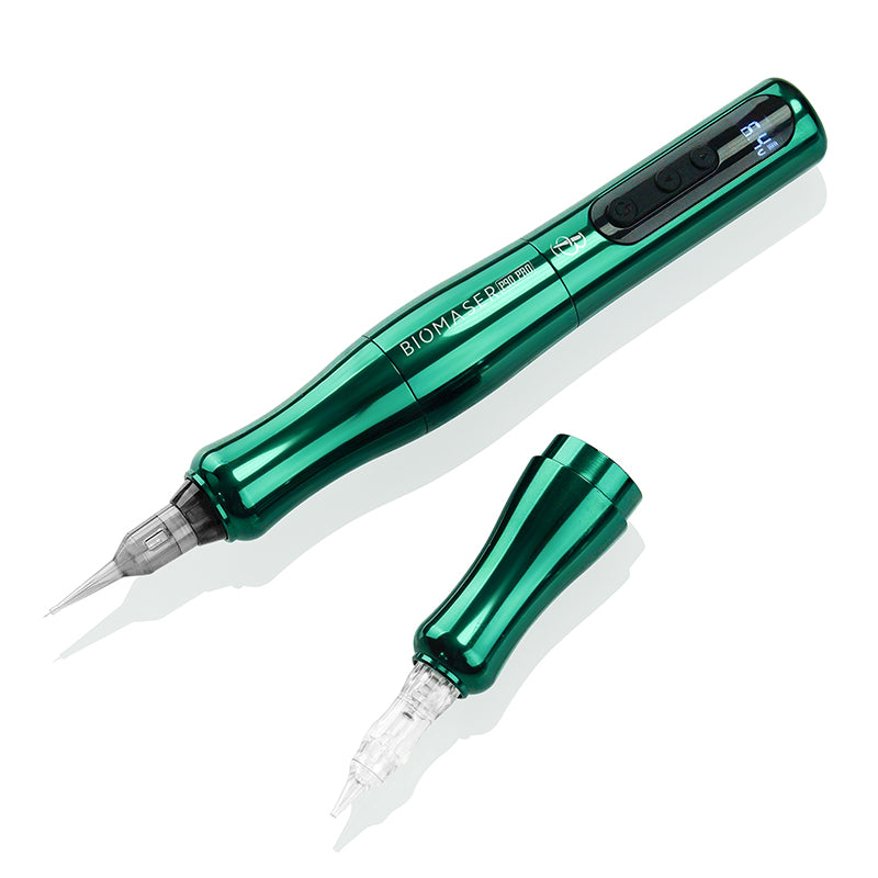 Biomaser P90 PRO wireless PMU Pen in green, showcasing the professional tattoo machine and needle cartridges.